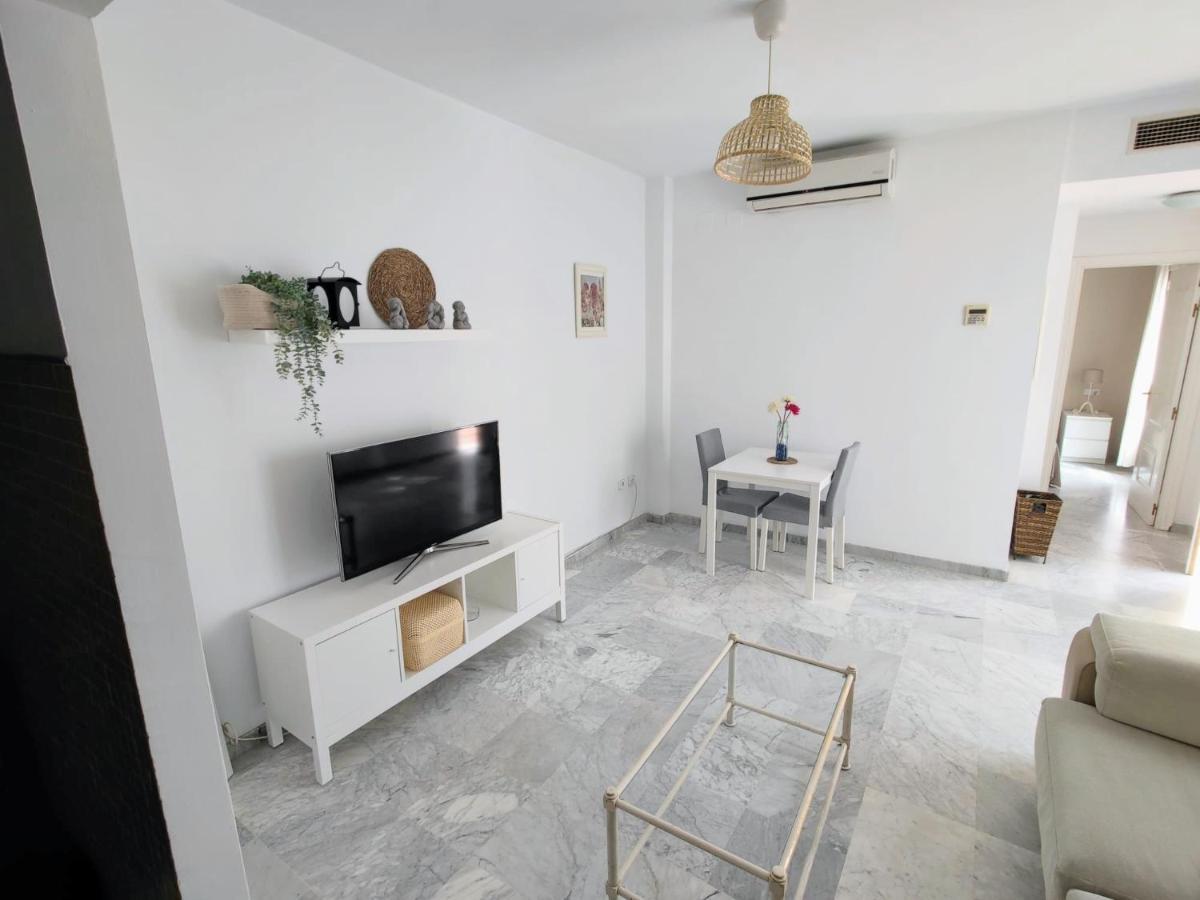 Apartamento Para Dos En San Bernardo Seville Exterior photo